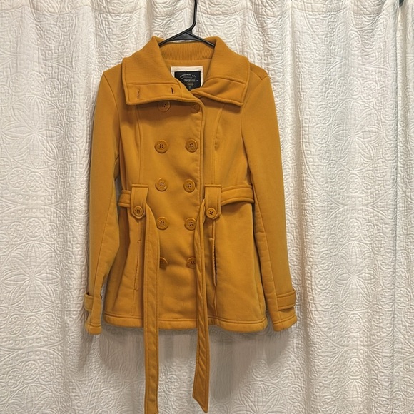 Cavalini Mustard Colored Pea Coat with Belt - Picture 3 of 10